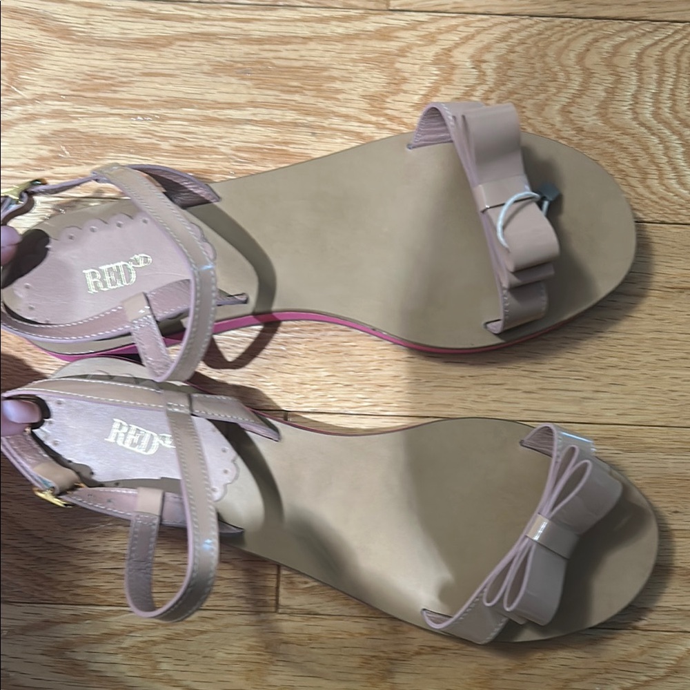 RED Valentino Tan and Pink Sandals with Cross-Strap Design
